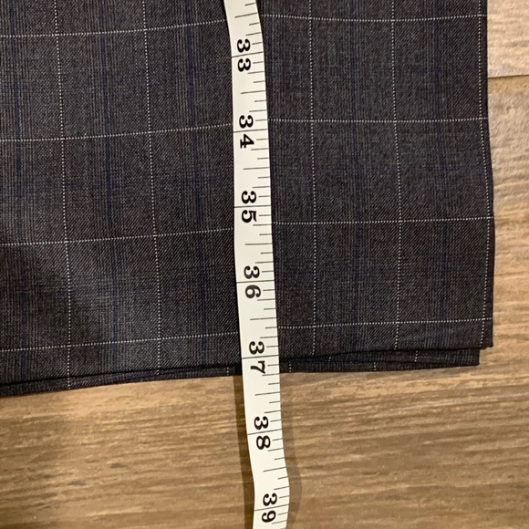 NWOT ROSSI MAN CHARCOAL PLAID SIZE 34S 3PC SUIT - Picture 10 of 12